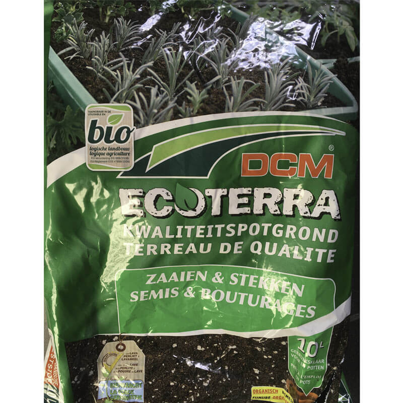 Best-potting-soil-mix-for-herb-gardens-compost