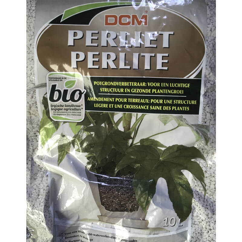 Best-potting-soil-mix-for-herb-gardens-perlite